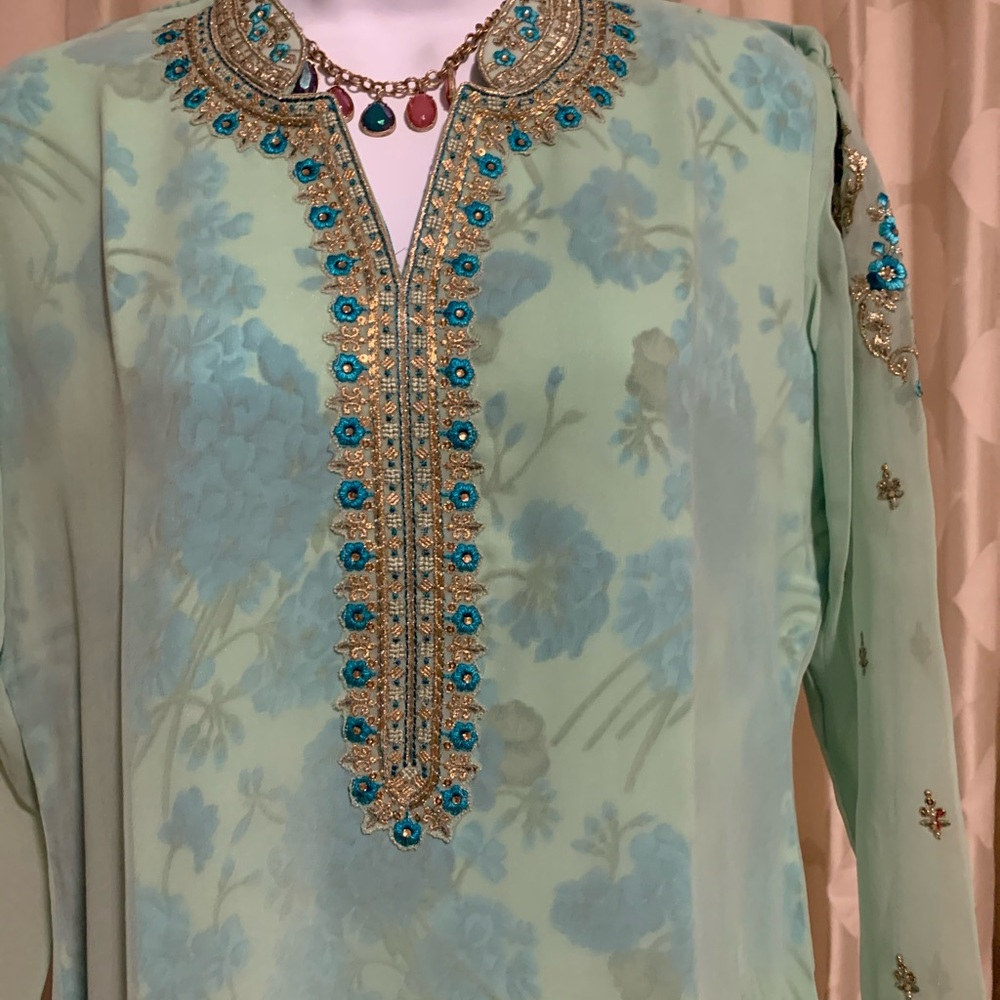 Floral Kameez Set |